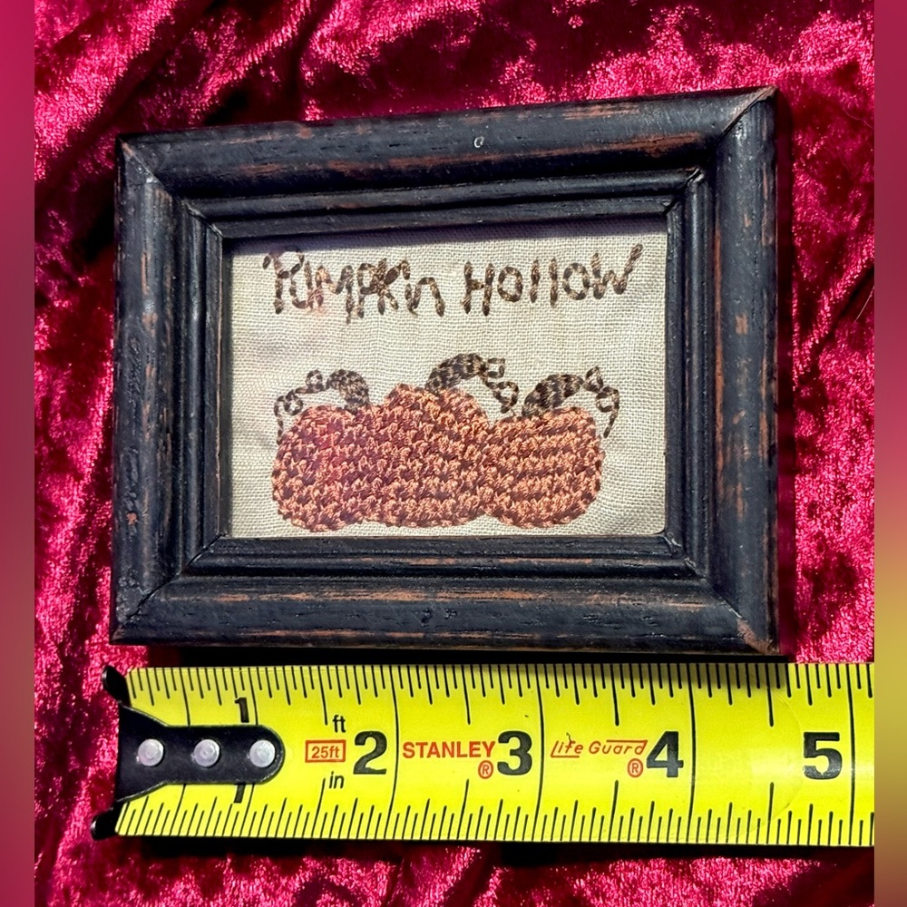 Vintage Halloween Framed Cross Stitch Embroidery Pumpkin Hollow🎃🍂🍁 - Picture 8 of 10